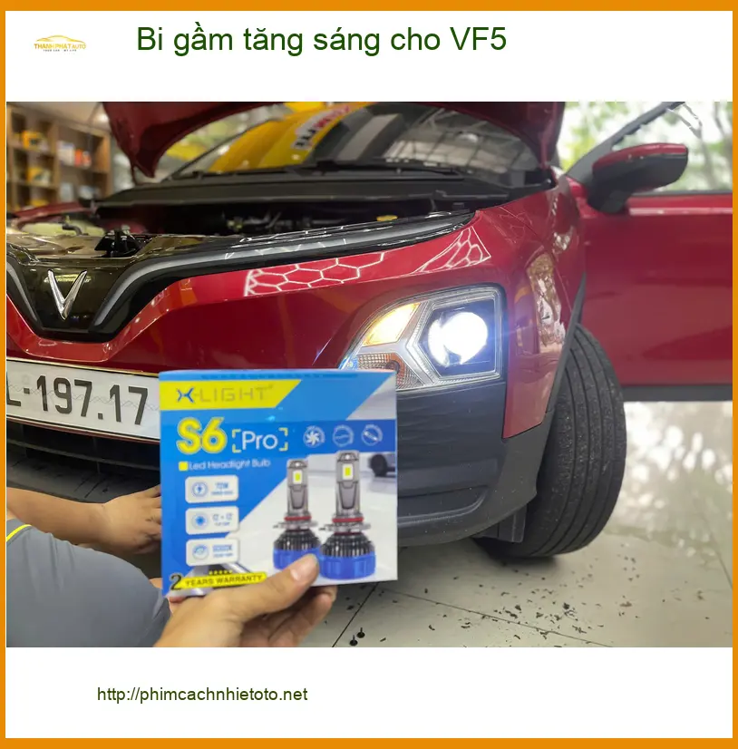 Anh Khang độ bi gầm tăng sáng cho VF5 ở Hóc Môn để lái xe an toàn hơn vào ban đêm ảnh thực tế 3