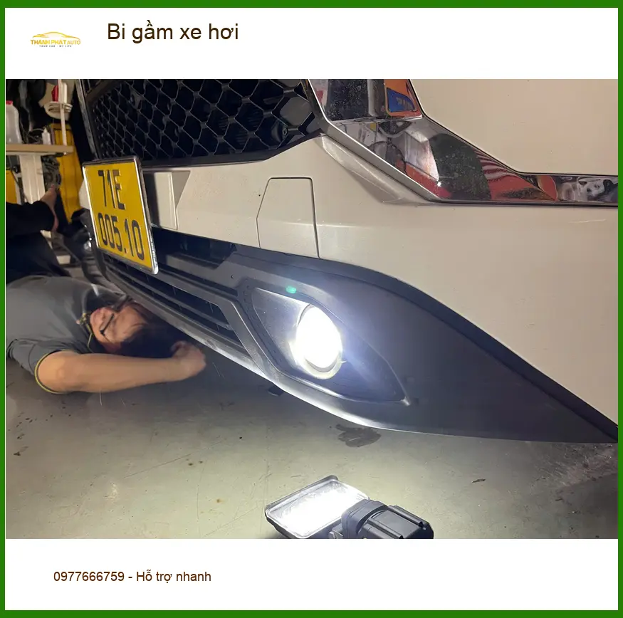 Anh Tấn độ bi gầm cho Hyundai Accent vì đèn zin yếu ở Bình Thạnh ảnh thực tế 2