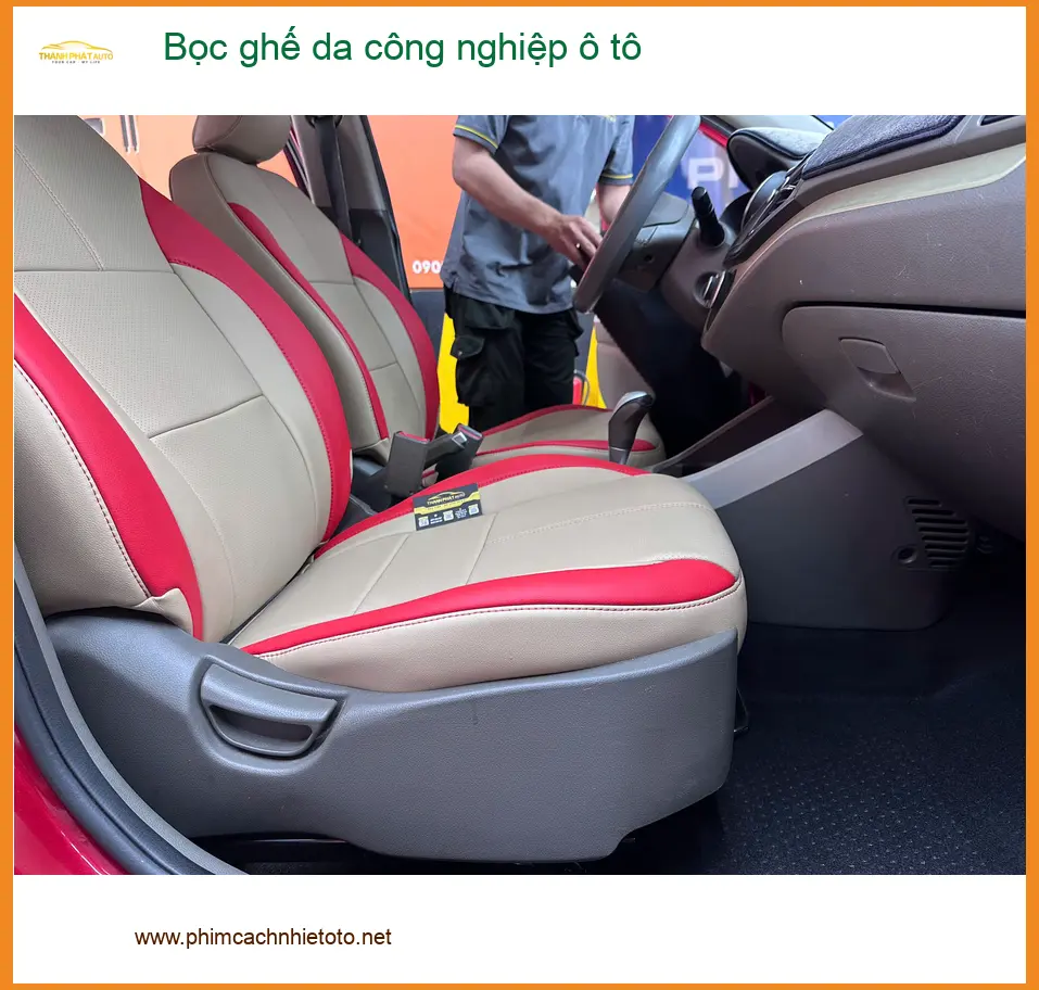 Chị Thảo bọc ghế da công nghiệp ô tô Hyundai Accent tại Quận 2