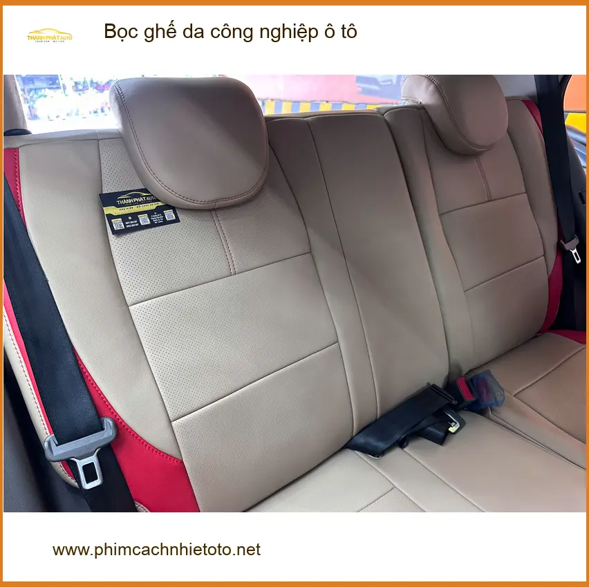 Anh Duy bọc ghế da công nghiệp ô tô cho Toyota Vios tại Quận 6 làm mới không gian xe ảnh thực tế 2
