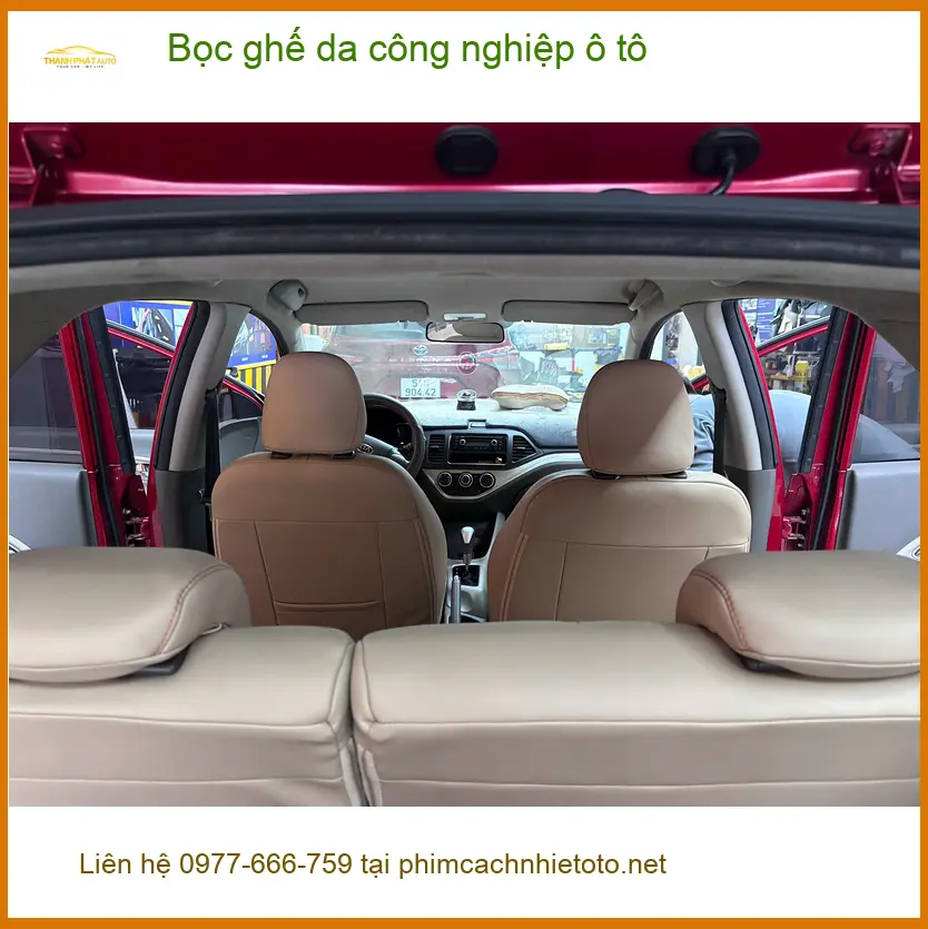 Anh Duy bọc ghế da công nghiệp ô tô cho Toyota Vios tại Quận 6 làm mới không gian xe ảnh thực tế 3