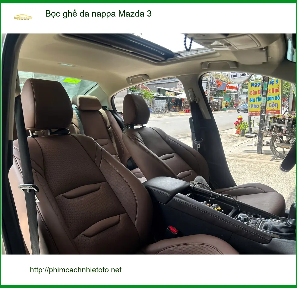Cô Thảo bọc ghế da Nappa Mazda 3 tại Thủ Đức để dễ vệ sinh và sang trọng. ảnh thực tế 3