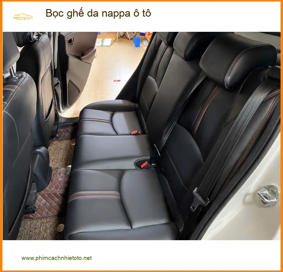 Chị Thanh bọc ghế da nappa ô tô cho Hyundai Santa Fe tại Quận 2 để nội thất sang trọng hơn