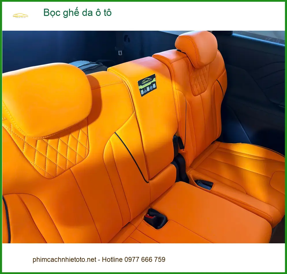 Chú Minh bọc ghế da ô tô Honda CR-V tại Quận 4 cho nội thất luôn mới ảnh thực tế 3