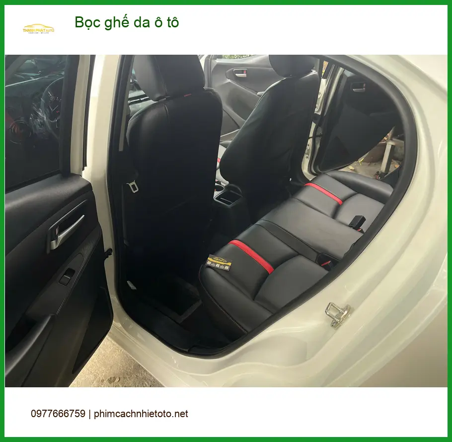 Cô Lan Anh bọc ghế da ô tô Hyundai Kona tại Quận 4 để nội thất xe sang trọng hơn ảnh thực tế 2