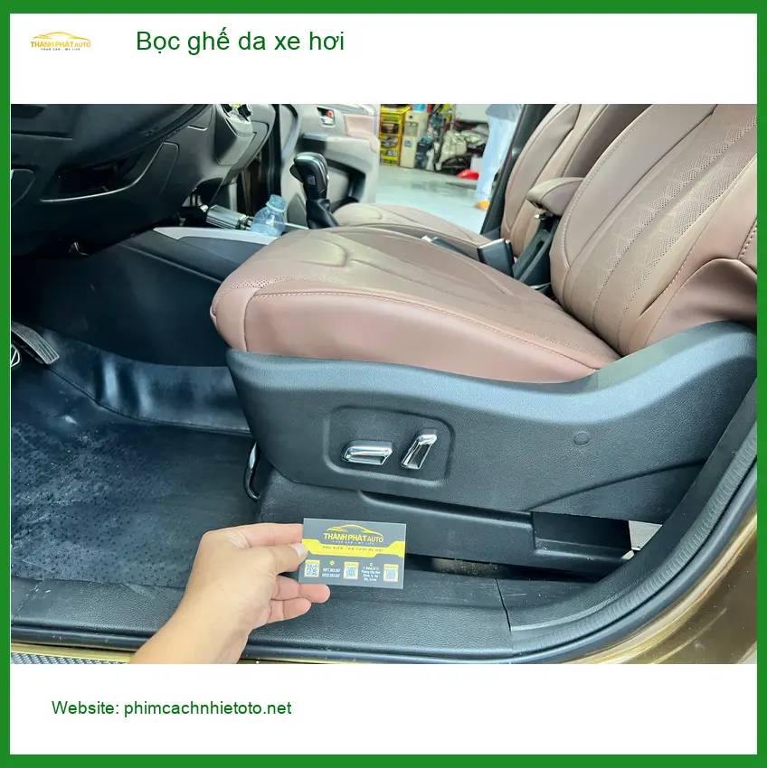 Chị Thảo bọc ghế da xe Kia K3 tại Quận 9 vì ghế cũ đã xuống cấp