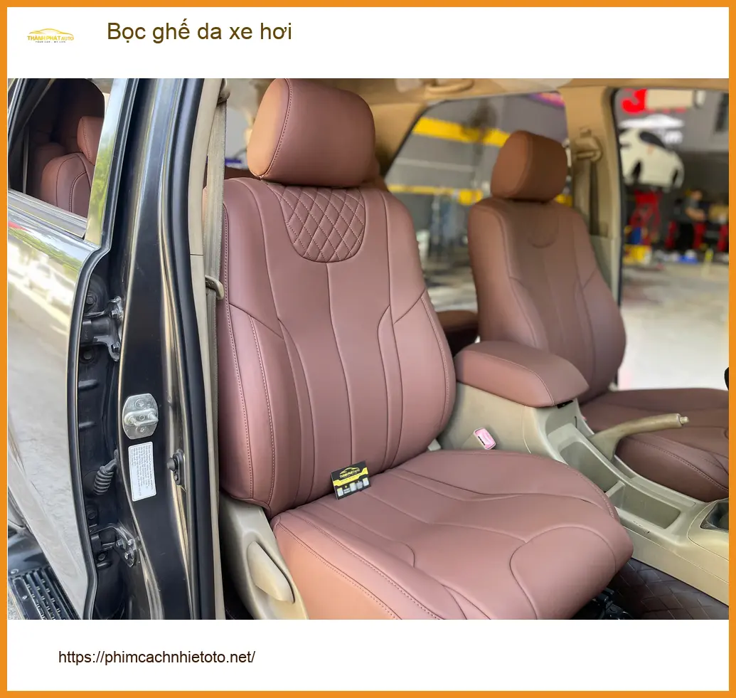 Chị Thảo bọc ghế da xe hơi Hyundai Creta tại Quận 3 để nội thất sang trọng hơn