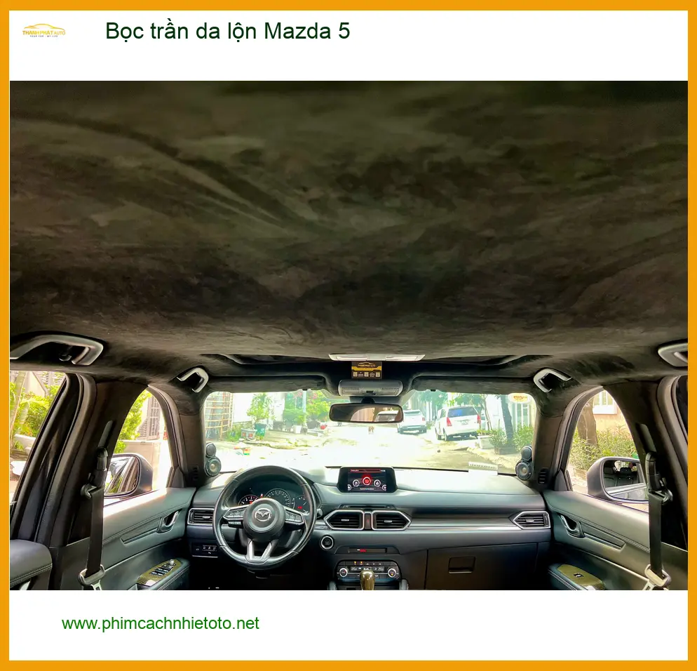 Anh Kiên bọc trần da lộn Mazda 5 Quận Bình Thạnh vì trần cũ xuống cấp ảnh thực tế 3