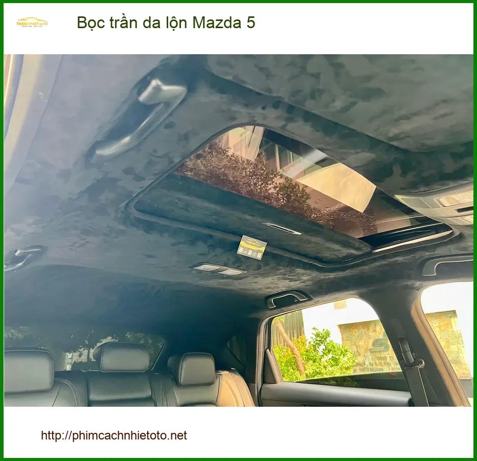 Anh Kiên bọc trần da lộn Mazda 5 Quận Bình Thạnh vì trần cũ xuống cấp ảnh thực tế 4