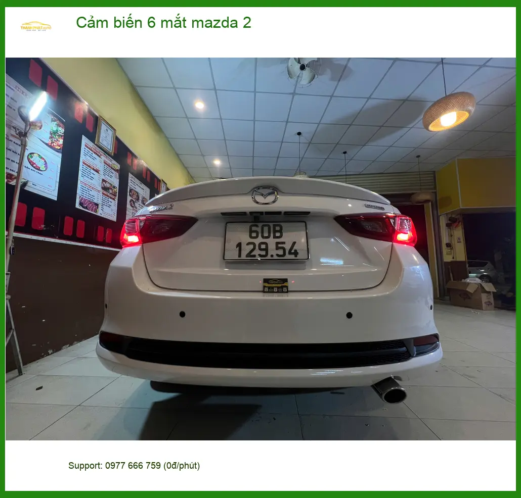 Chú Hiếu độ cảm biến 6 mắt Mazda 2 tại Bình Thạnh sau vụ va quẹt nhẹ ảnh thực tế 2