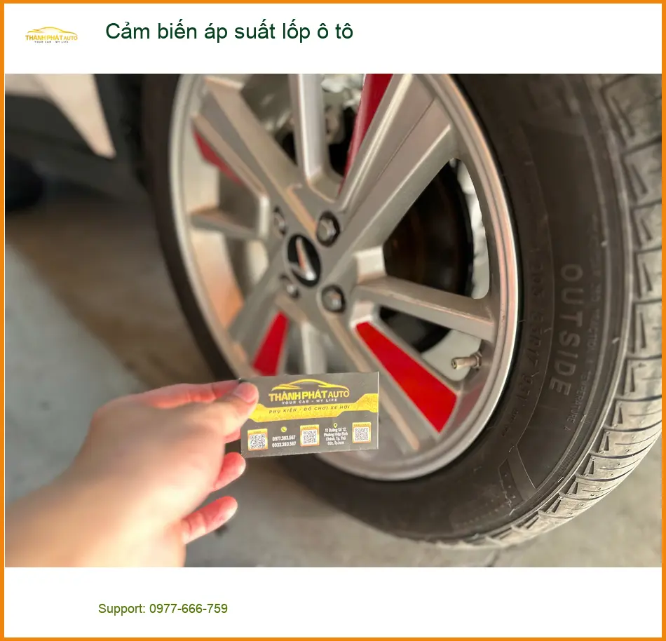 Chú Nam lắp cảm biến áp suất lốp ô tô cho Kia Seltos tại Quận 10 ảnh thực tế 2