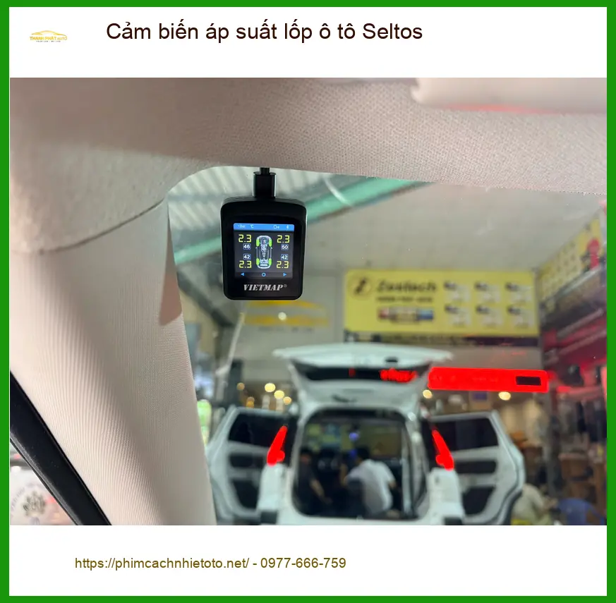 Anh Nhật lắp cảm biến áp suất lốp Kia Seltos tại Hóc Môn