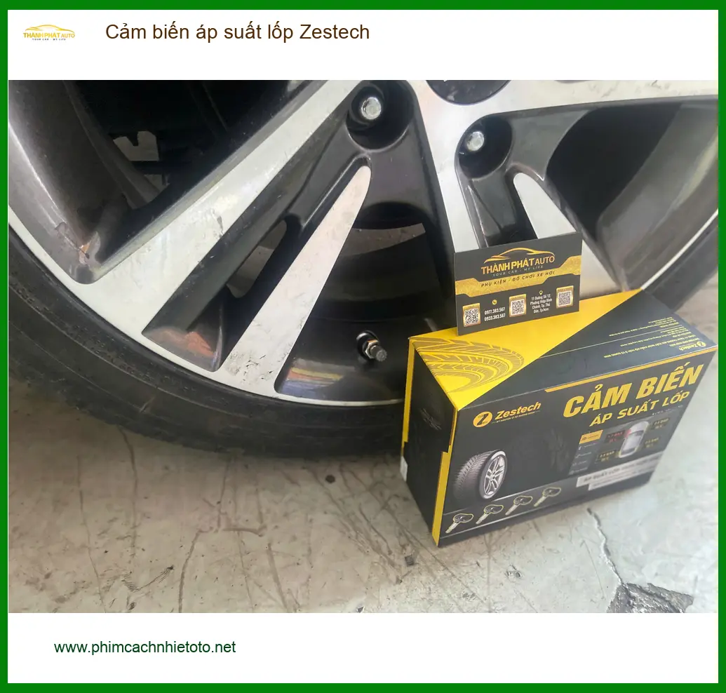 Chị Bích lắp cảm biến áp suất lốp Zestech tại Quận 10 cho xe Kia Seltos