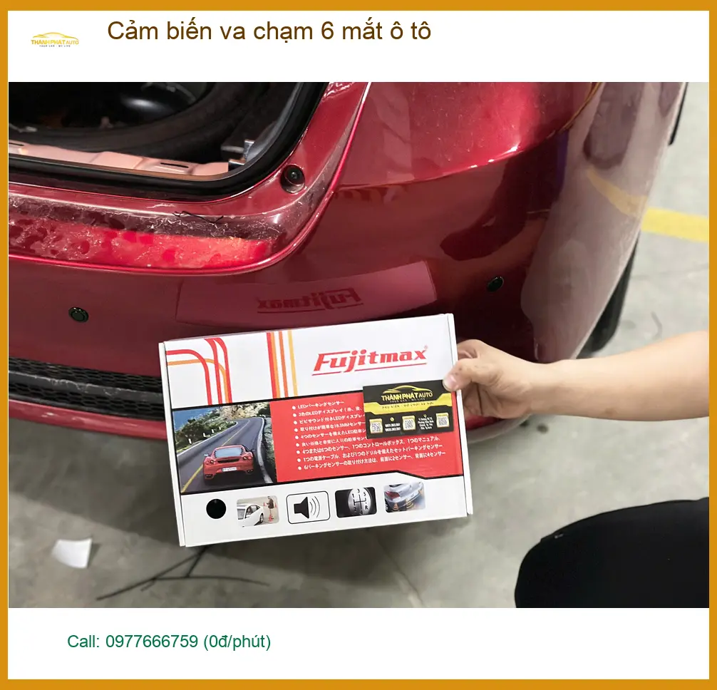 Anh Quang lắp cảm biến va chạm 6 mắt ô tô cho xe Corolla Cross tại Quận Tân Phú
