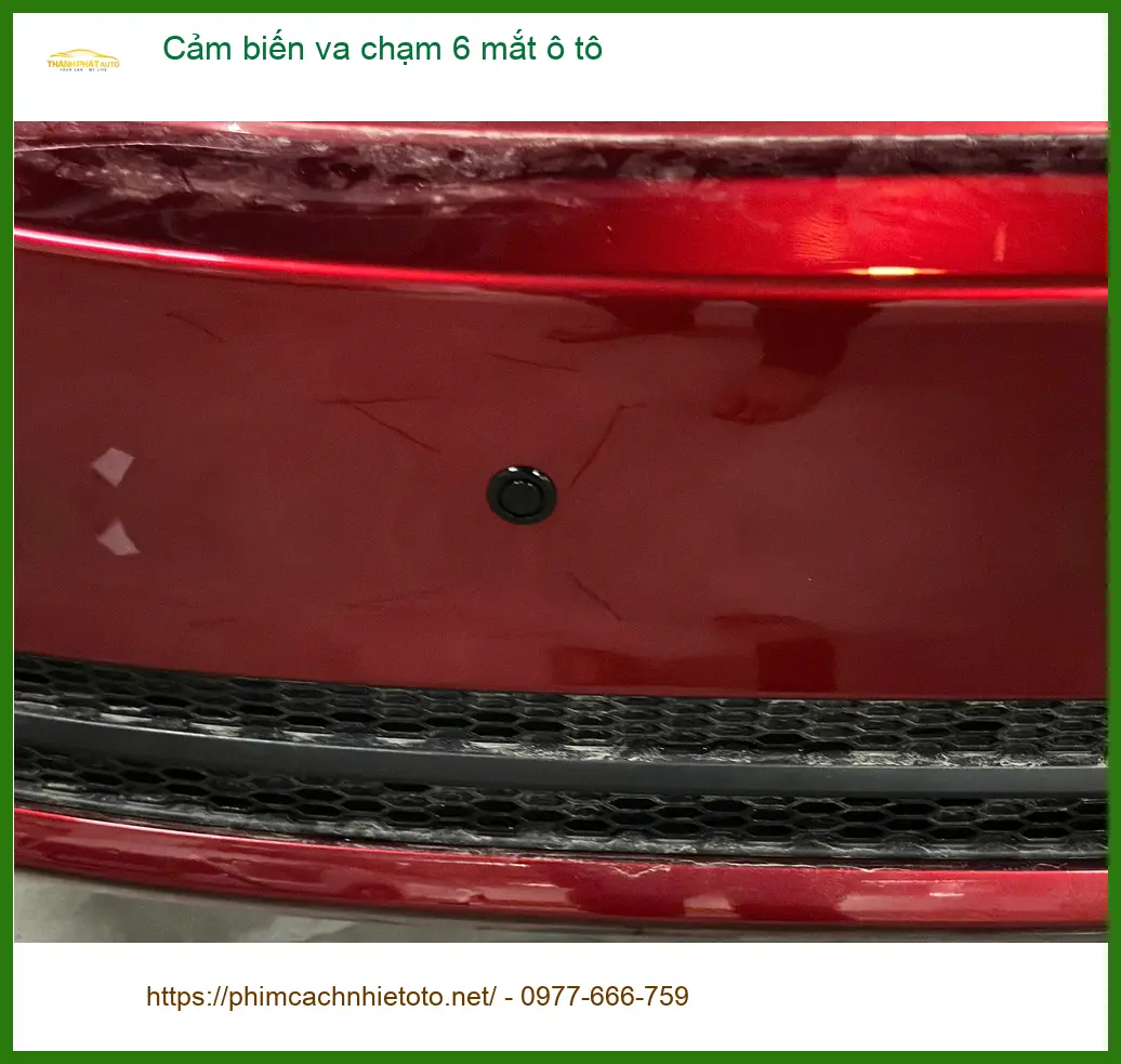 Anh Quang lắp cảm biến va chạm 6 mắt ô tô cho xe Corolla Cross tại Quận Tân Phú ảnh thực tế 2