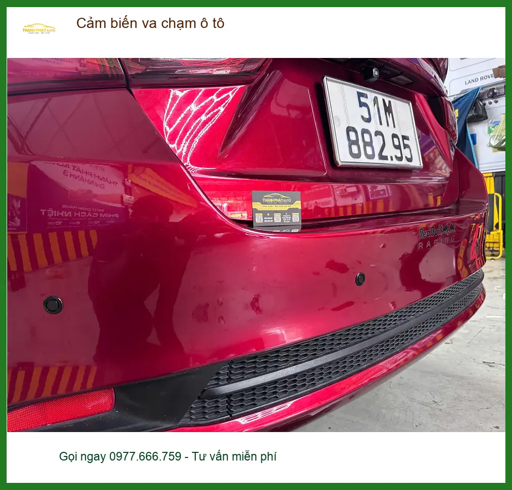 Anh Quân lắp cảm biến va chạm ô tô cho Hyundai Accent tại Quận 8 để lái xe an toàn ảnh thực tế 4