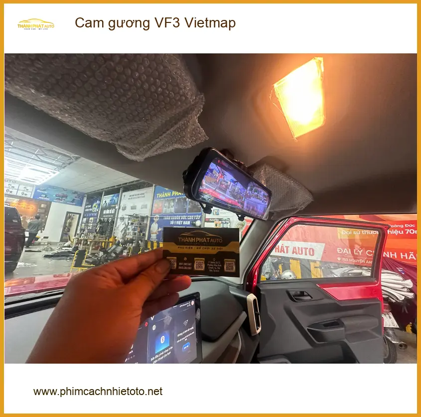 Anh Hưng lắp Cam gương Vietmap cho VinFast VF3 tại Quận 2 để an tâm hơn khi lùi xe ảnh thực tế 2
