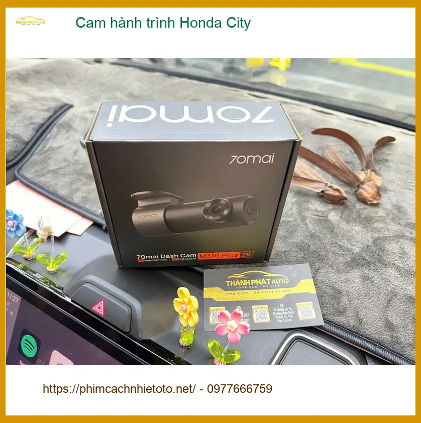 Anh Bách lắp cam hành trình Honda City tại Quận 2 sau sự cố va chạm nhỏ cần bằng chứng