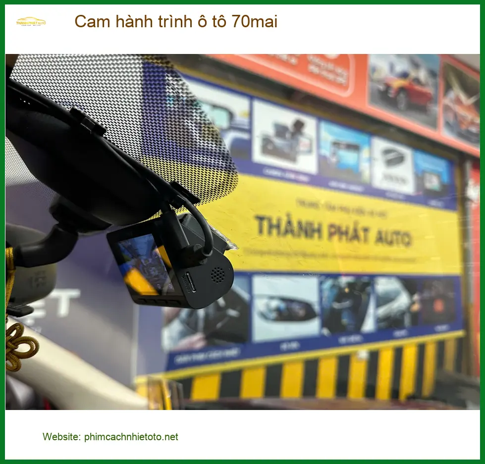 Bác Cường lắp cam hành trình 70mai cho Honda CRV tại Quận 1 để an tâm di chuyển