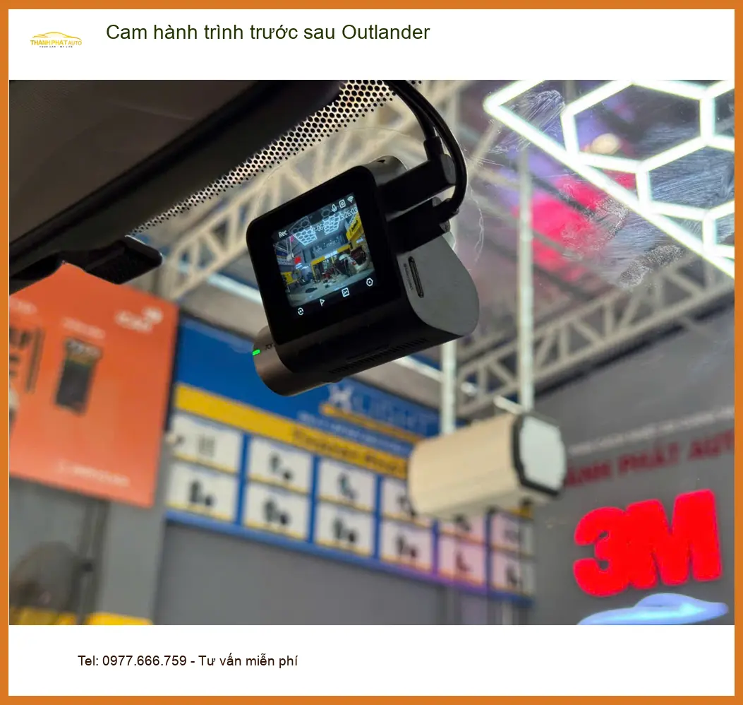 Chú Quang lắp cam hành trình trước sau Outlander tại Quận 8 sau vụ va chạm nhỏ ảnh thực tế 3