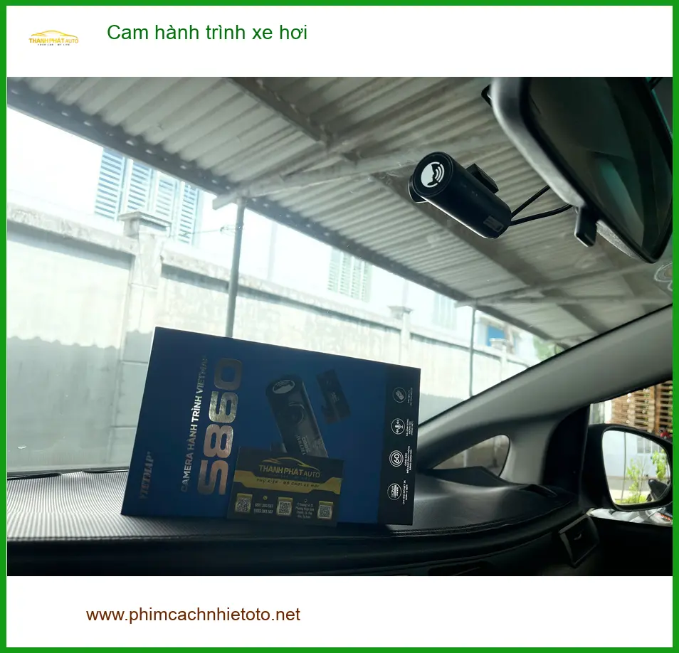 Bác Tùng lắp cam hành trình xe hơi Honda CR-V tại Quận 6 uy tín, giá tốt ảnh thực tế 3
