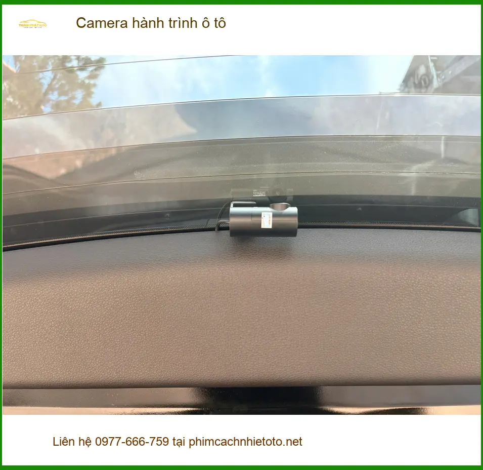 Anh Khang lắp Camera hành trình ô tô cho Hyundai Creta tại Quận 2 để ghi lại hành trình an toàn