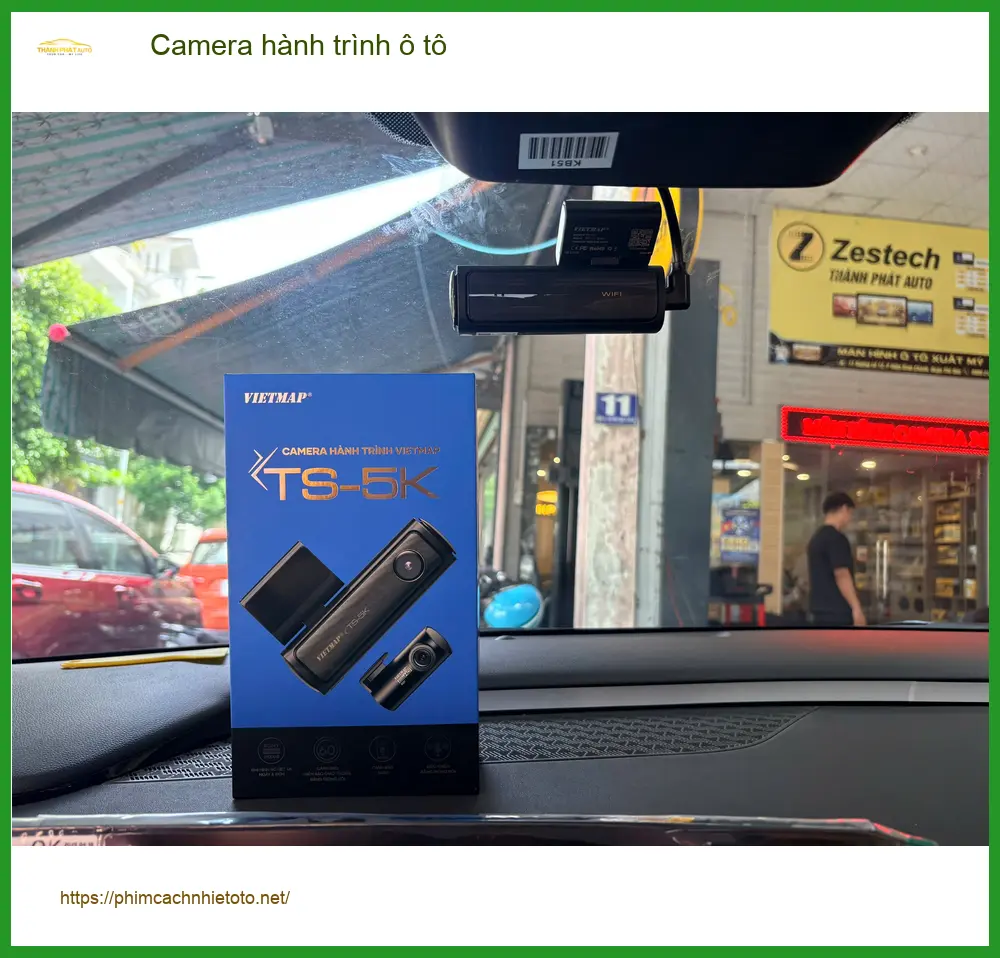 Anh Khang lắp Camera hành trình ô tô cho Hyundai Creta tại Quận 2 để ghi lại hành trình an toàn ảnh thực tế 2