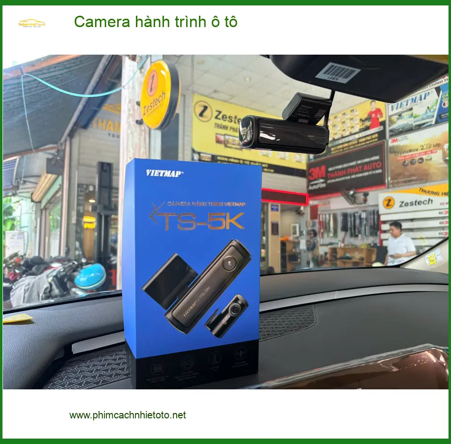 Anh Khang lắp Camera hành trình ô tô cho Hyundai Creta tại Quận 2 để ghi lại hành trình an toàn ảnh thực tế 3