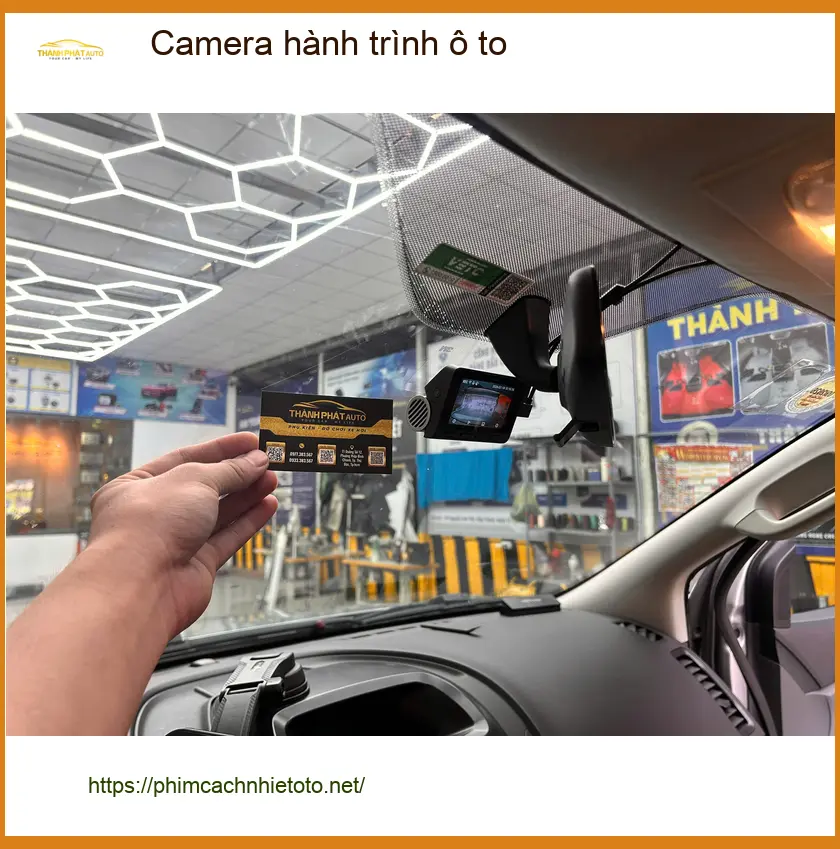 Anh Minh lắp camera hành trình Honda CRV tại Quận Gò Vấp để an toàn hơn ảnh thực tế 3