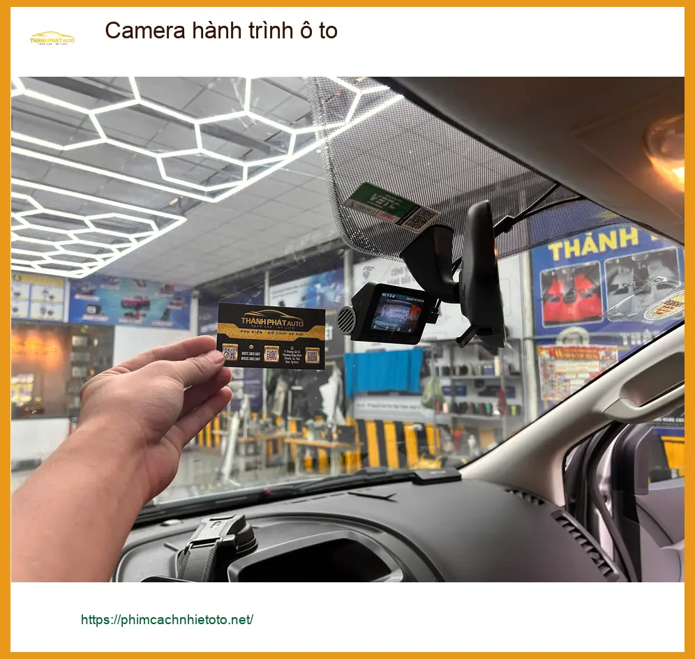 Anh Minh lắp camera hành trình Toyota Vios tại Tân Bình để an toàn ảnh thực tế 3