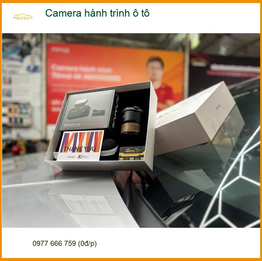Anh Dũng lắp Camera hành trình ô tô cho Toyota Camry tại Quận 2 để an tâm lái xe ảnh thực tế 4