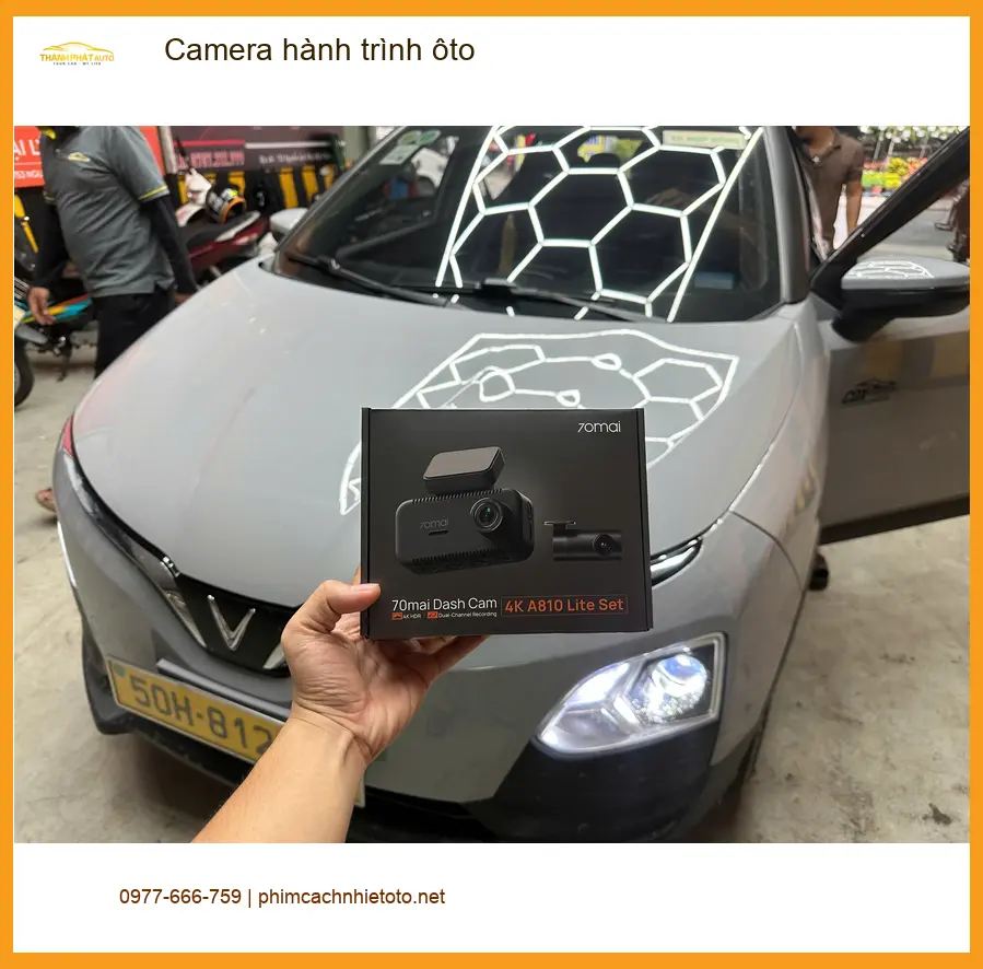 Anh Quang lắp Camera hành trình ôto cho Toyota Camry tại Quận Thủ Đức để an tâm khi di chuyển ảnh thực tế 3