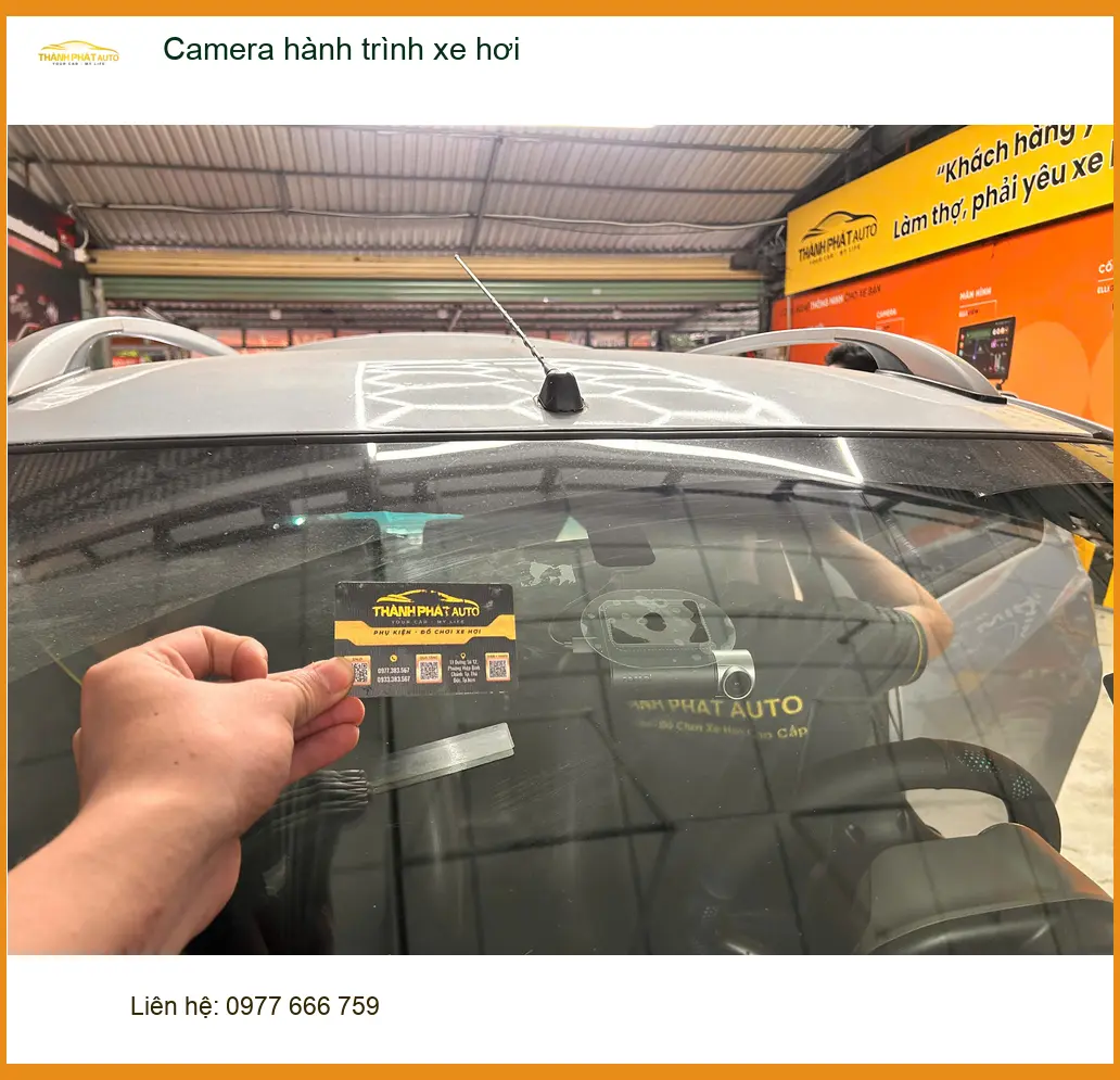 Anh Minh lắp Camera hành trình xe hơi cho Hyundai Accent Quận 3 an toàn ảnh thực tế 3