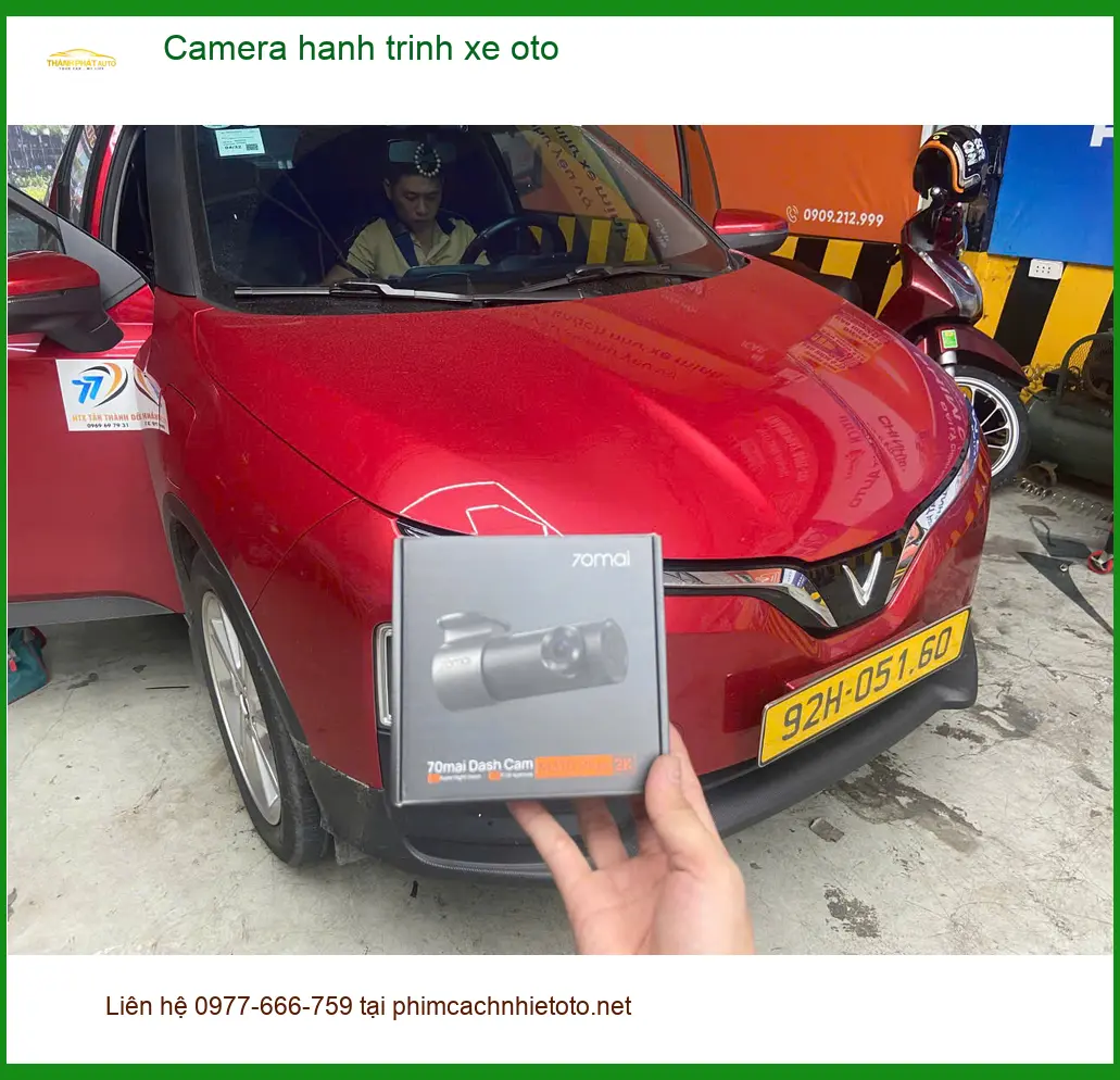 Chị Thảo lắp camera hành trình xe Hyundai Santa Fe tại Quận 2 an toàn hơn ảnh thực tế 4