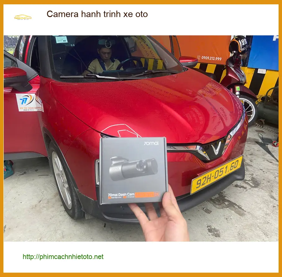 Anh Khôi lắp camera hành trình ô tô cho Raize tại Quận 12 đi lại an tâm ảnh thực tế 2
