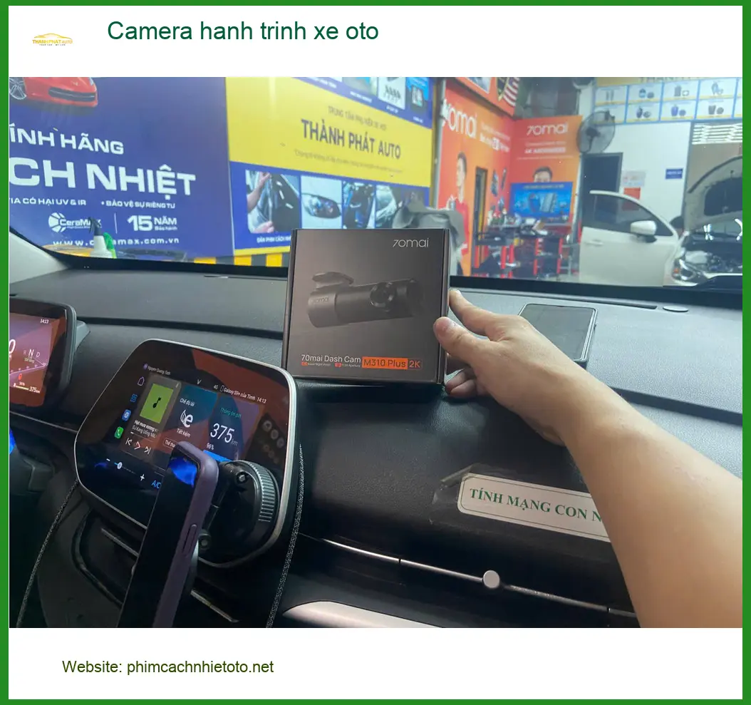 Anh Khôi lắp camera hành trình ô tô cho Raize tại Quận 12 đi lại an tâm ảnh thực tế 3