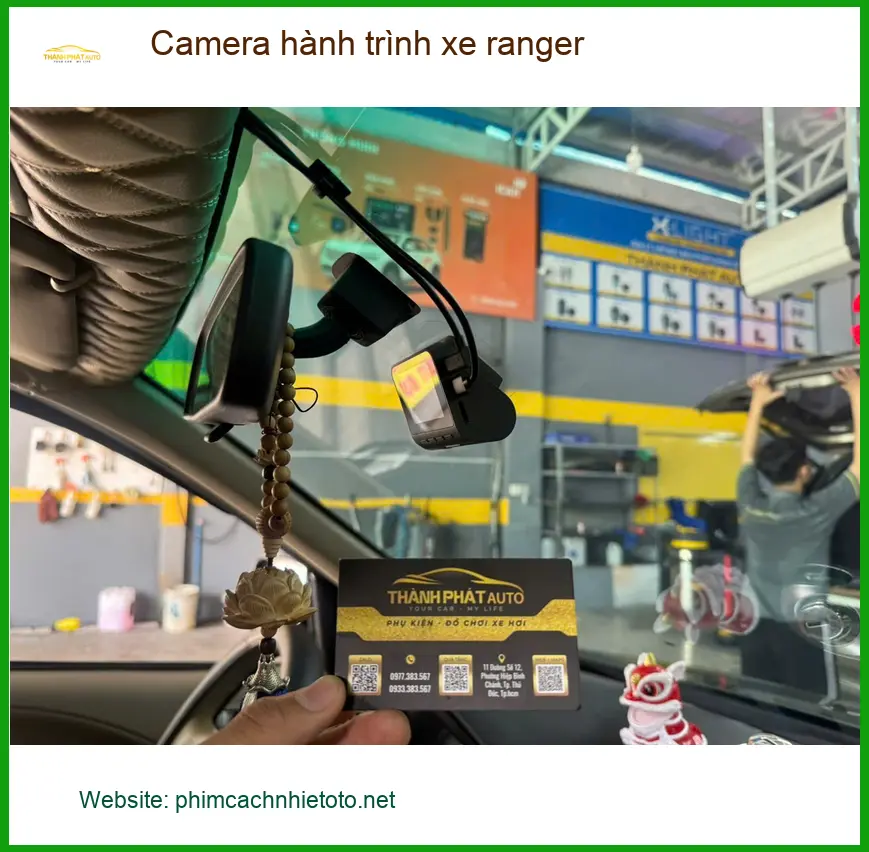 Anh Trường lắp camera hành trình cho Ford Ranger tại Quận 2 cần bằng chứng va chạm