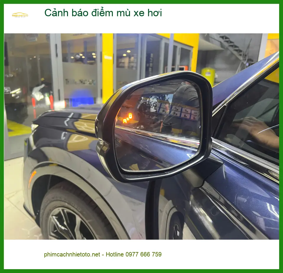 Cô Thảo lắp đặt cảnh báo điểm mù cho Hyundai Accent tại Quận 6 để lái xe an toàn hơn ảnh thực tế 3