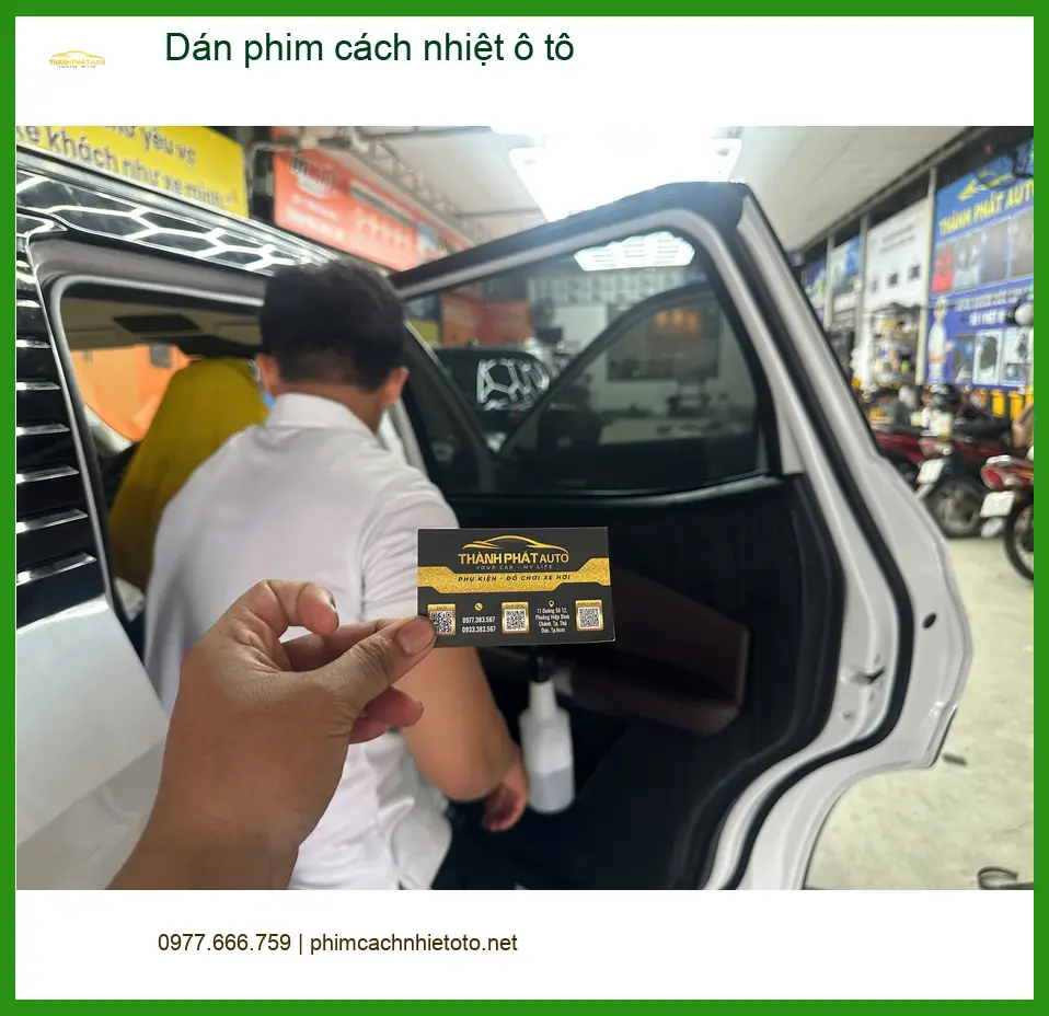 Anh Tùng dán phim cách nhiệt ô tô Hyundai Santa Fe tại Quận 9 để chống nóng hiệu quả ảnh thực tế 4
