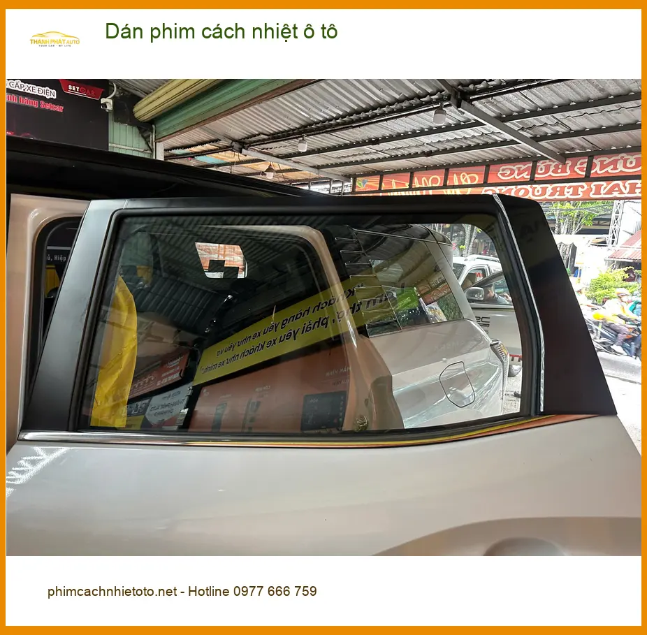 Anh Minh dán phim cách nhiệt ô tô Hyundai Santa Fe tại Cần Giờ chống nóng gay gắt