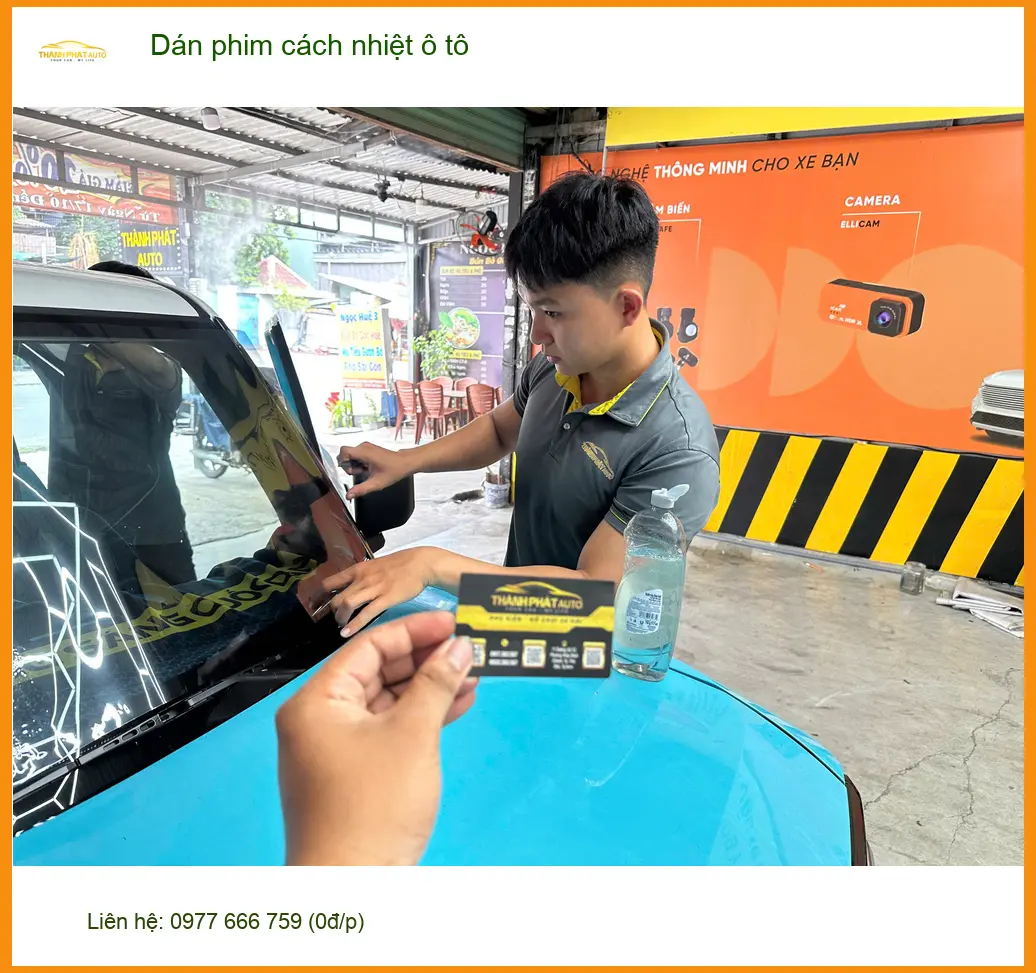 Anh Quang dán phim cách nhiệt ô tô Hyundai Accent chống nóng hiệu quả tại Quận 3