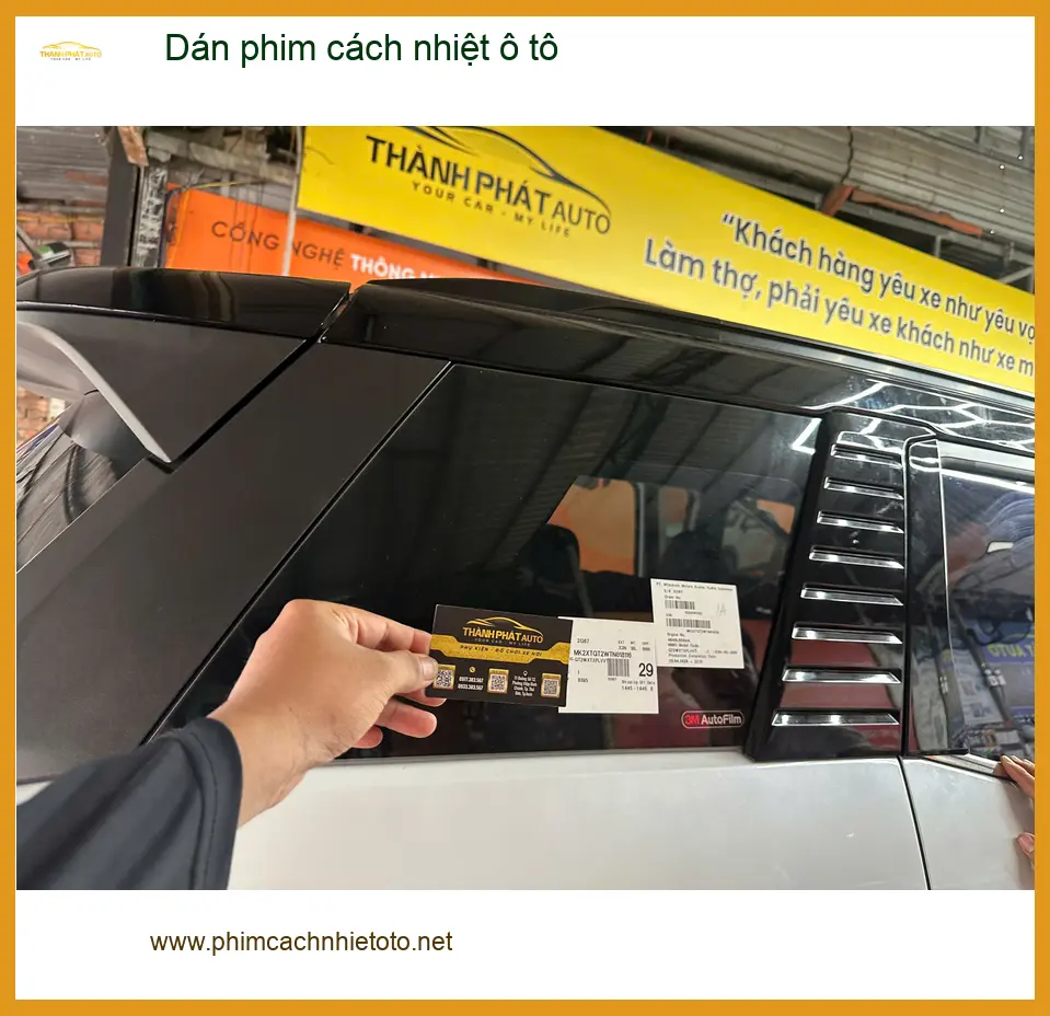 Anh Khang dán phim cách nhiệt ô tô Hyundai Creta tại Quận 7 để giảm nhiệt mùa hè ảnh thực tế 4