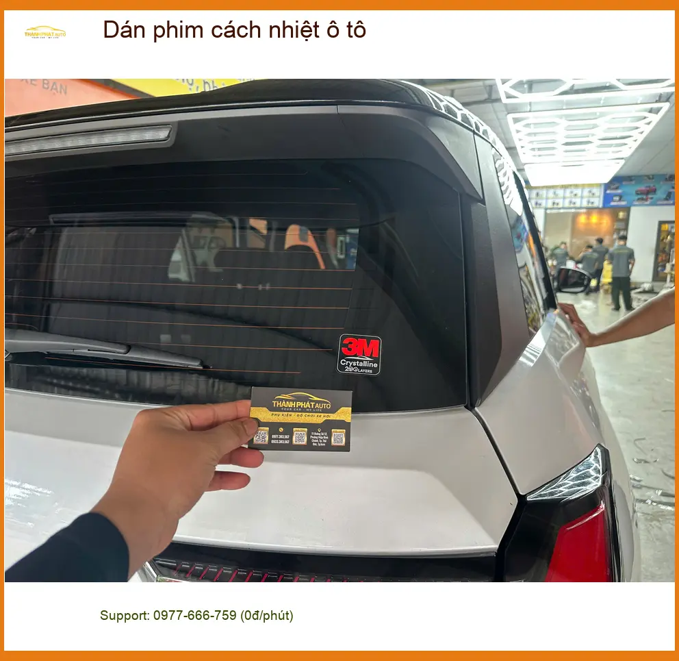 Chị Thảo dán phim cách nhiệt ô tô Hyundai Accent tại Quận 3 vì nắng nóng Sài Gòn gay gắt ảnh thực tế 4