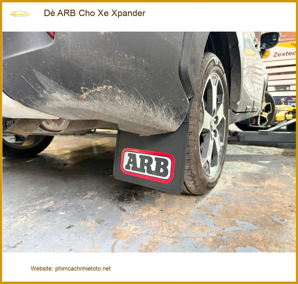 Chú Vĩnh lắp Dè ARB cho Xpander ở Quận 2 để xe không bị bắn bùn khi đi đường xấu ảnh thực tế 4