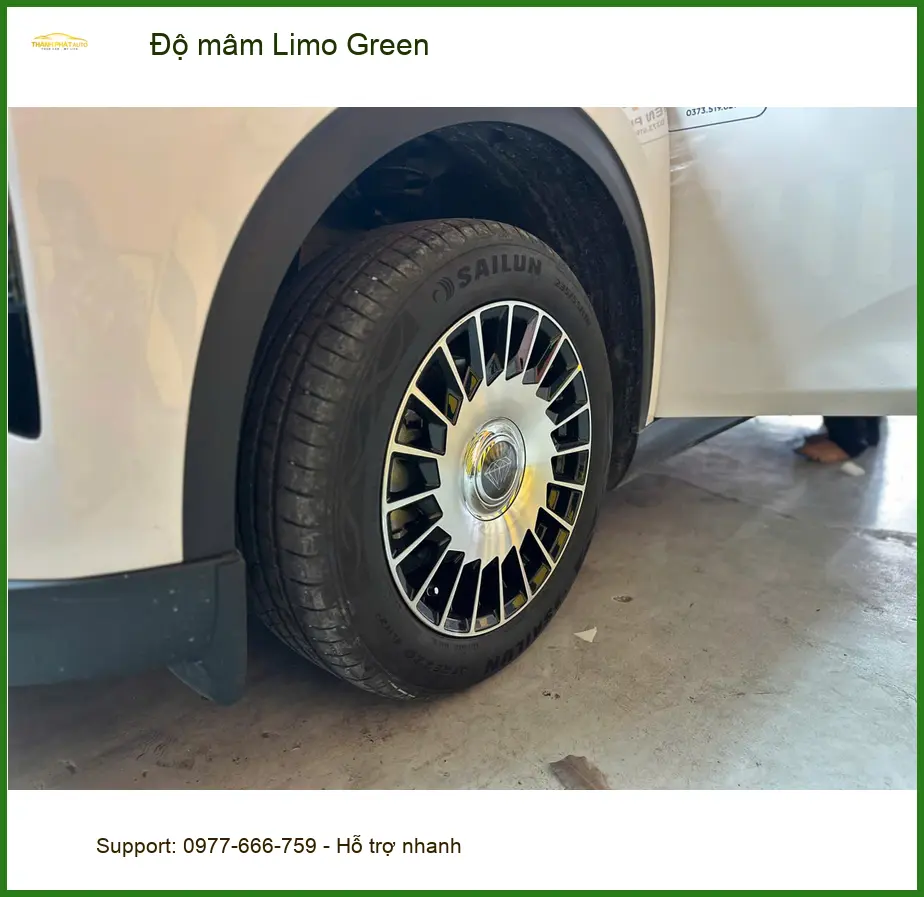 Chị Thanh độ mâm Limo Green cho Toyota Camry tại Quận 3 để xe sang trọng hơn ảnh thực tế 3