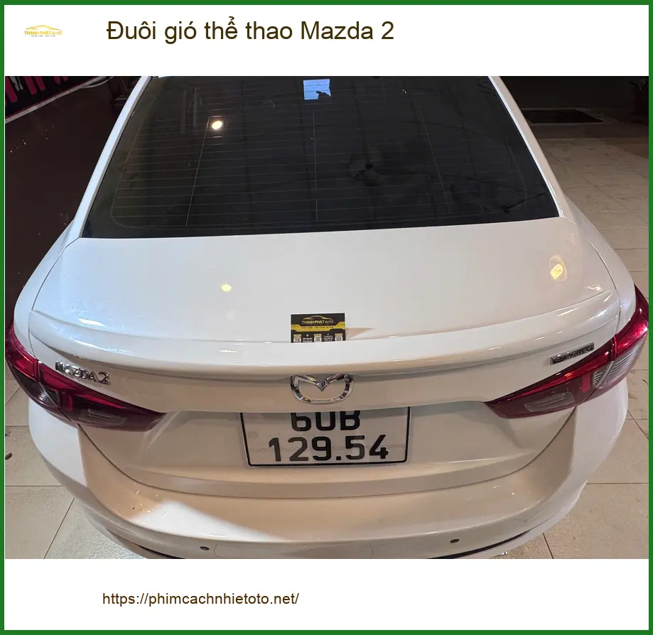 Anh Kiên lắp đuôi gió thể thao Mazda 2 tại Quận 5 để nâng tầm phong cách xe