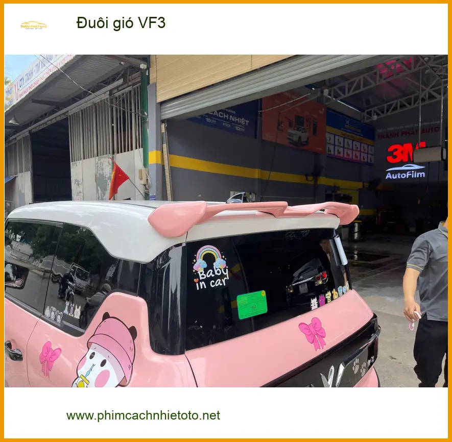 Anh Khang lắp đuôi gió VinFast VF3 tại Quận 7 để tăng tính khí động học và thẩm mỹ ảnh thực tế 4