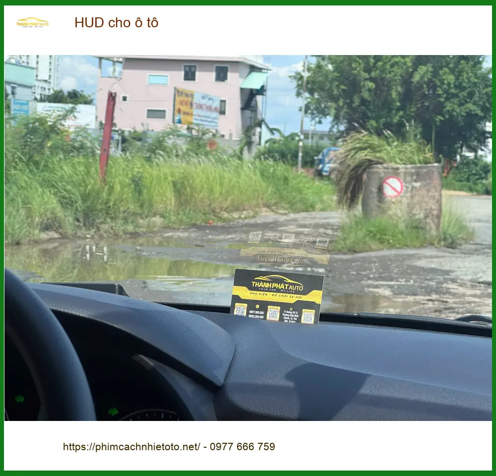 Chị Thư lắp HUD cho Kia Carnival tại Quận 12 để hiển thị tốc độ rõ ràng hơn ảnh thực tế 4
