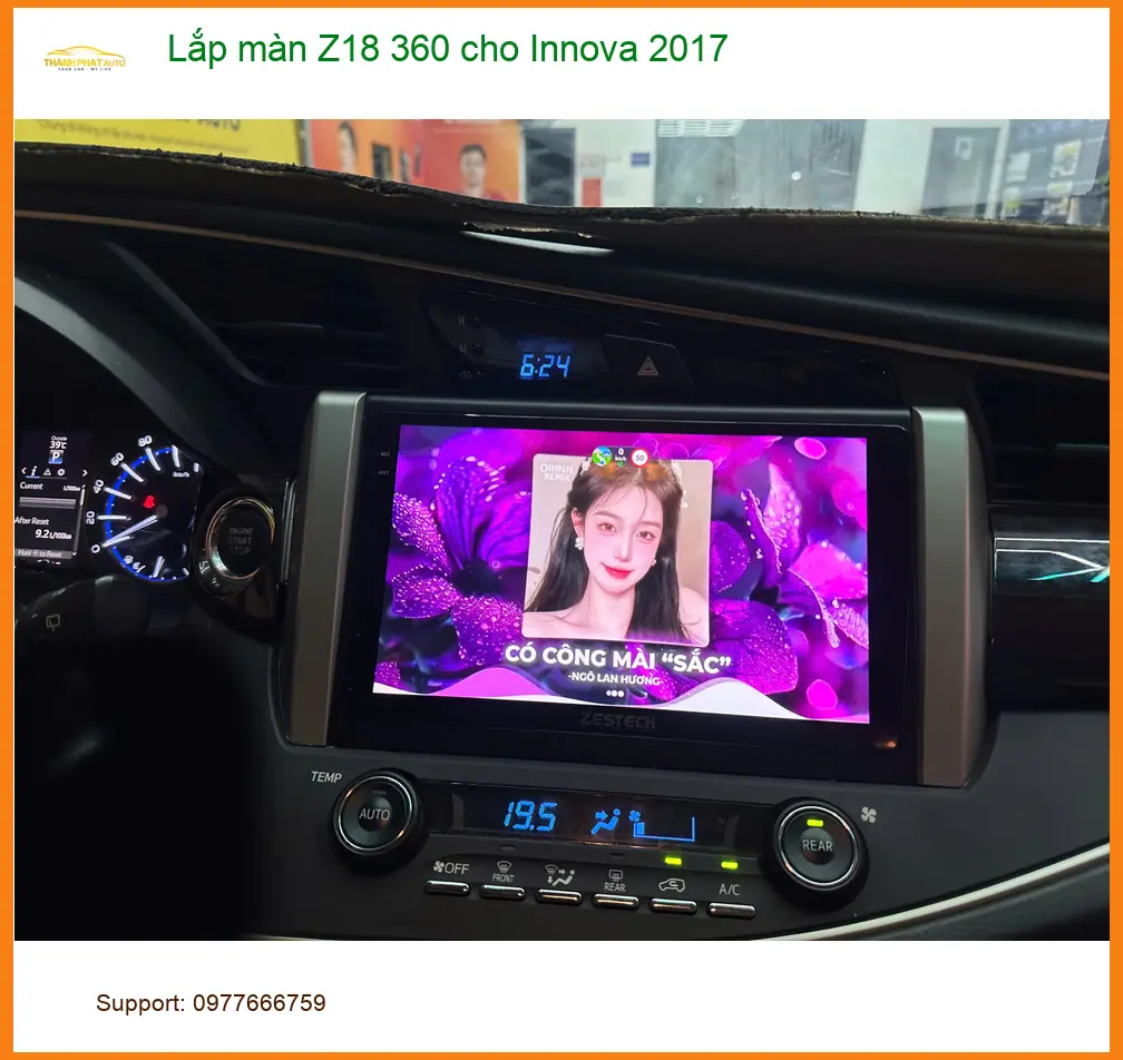 Anh Tấn lắp màn Z18 360 cho Innova 2017 tại Quận 4 để dễ dàng quan sát khi đậu xe