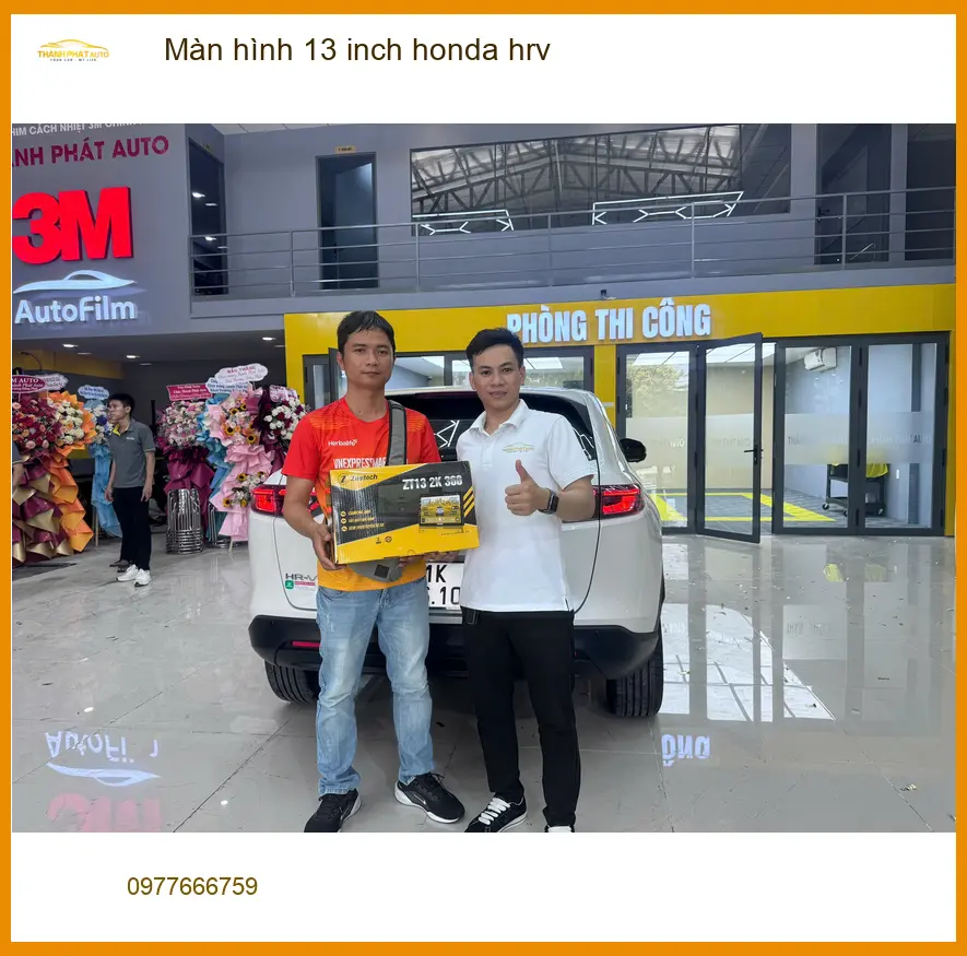 Chị Thanh lắp màn hình 13 inch Honda HR-V để tiện theo dõi bản đồ tại Quận 6